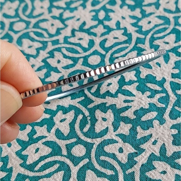 Set of 4 Blue & Silver Bangle Bracelets - Picture 2 of 6